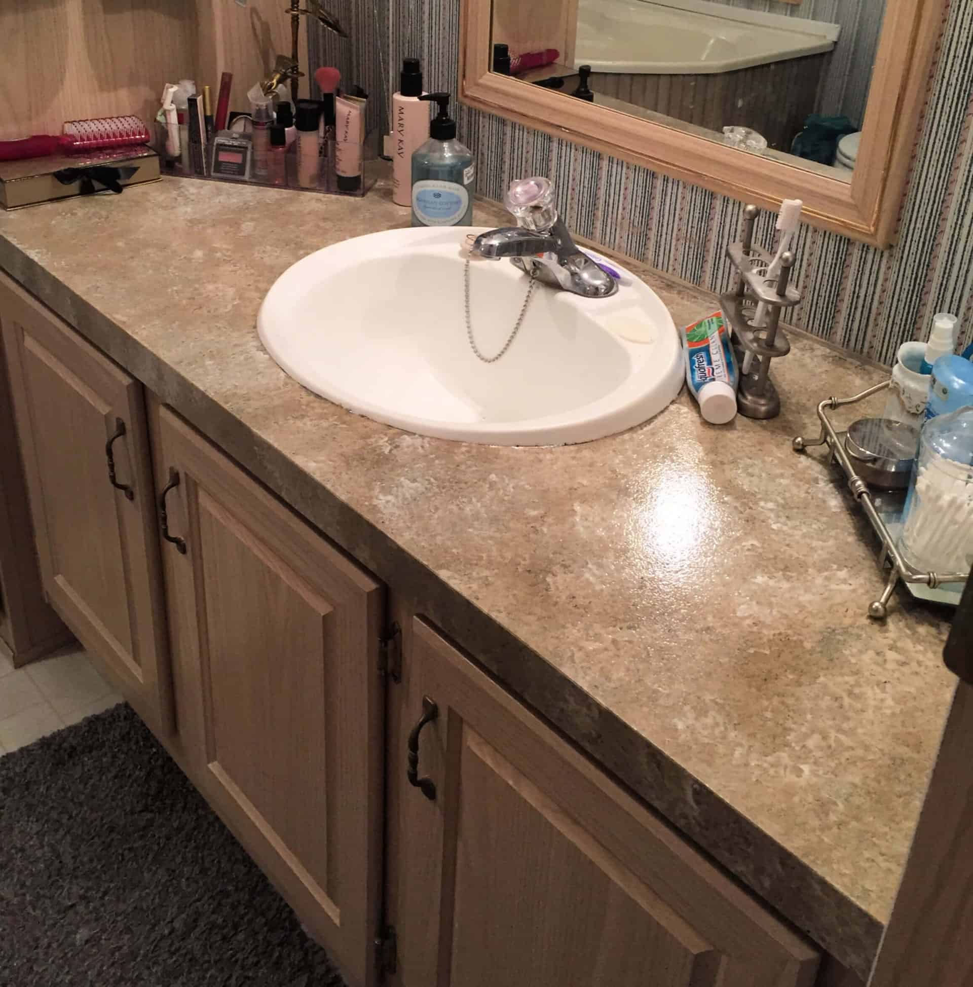DIY Bathroom Counter Top Makeover