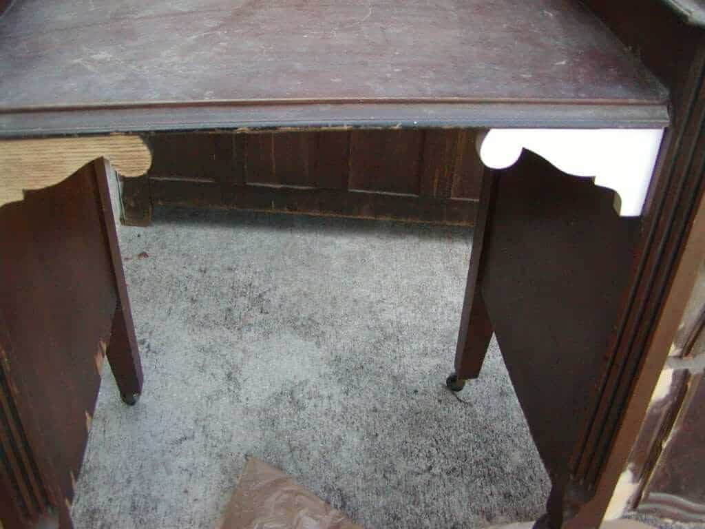 DIY Antique Vanity Makover