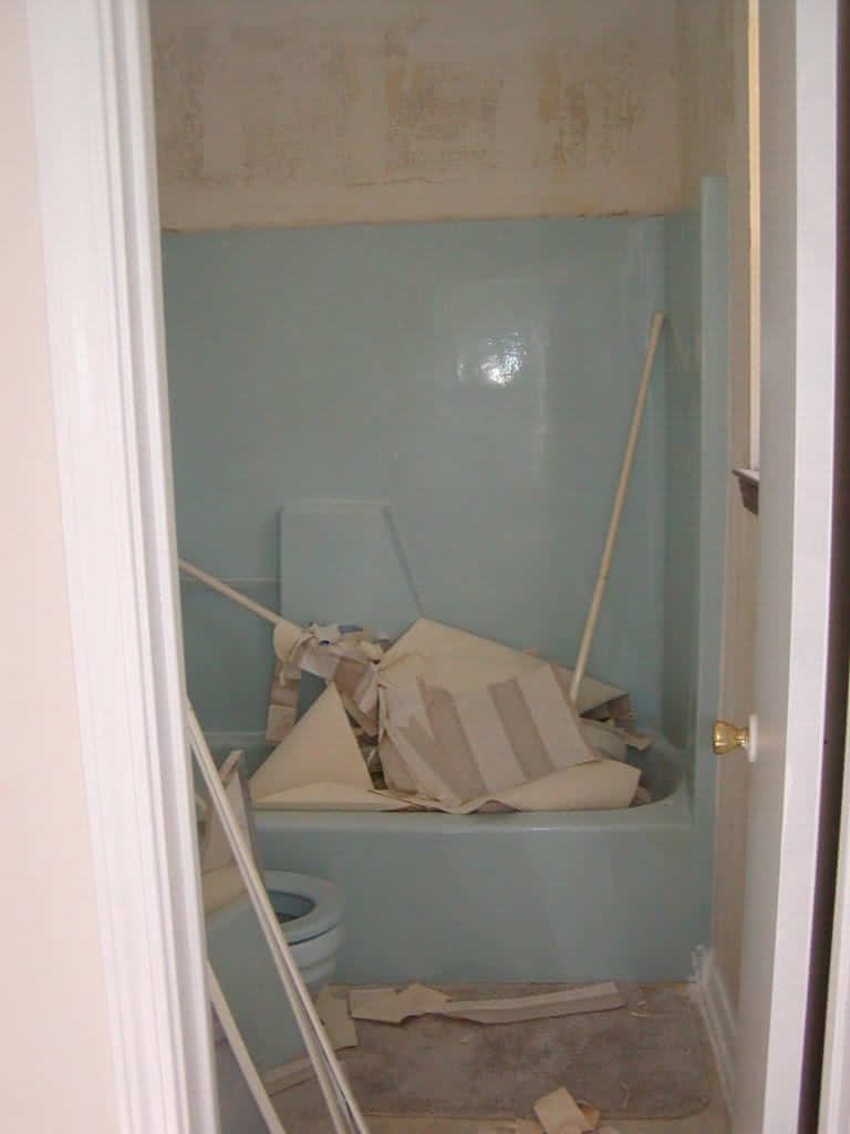 Bathroom Makeover Before